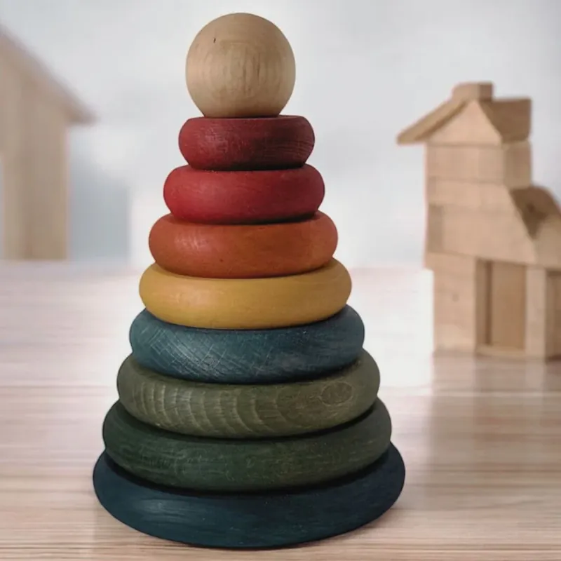 Wooden Story - Rund träpyramid för barn, flerfärgad Beställ idag