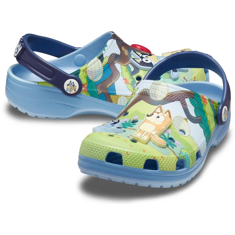 Fynd Crocs Multi Bluey Classic Clog