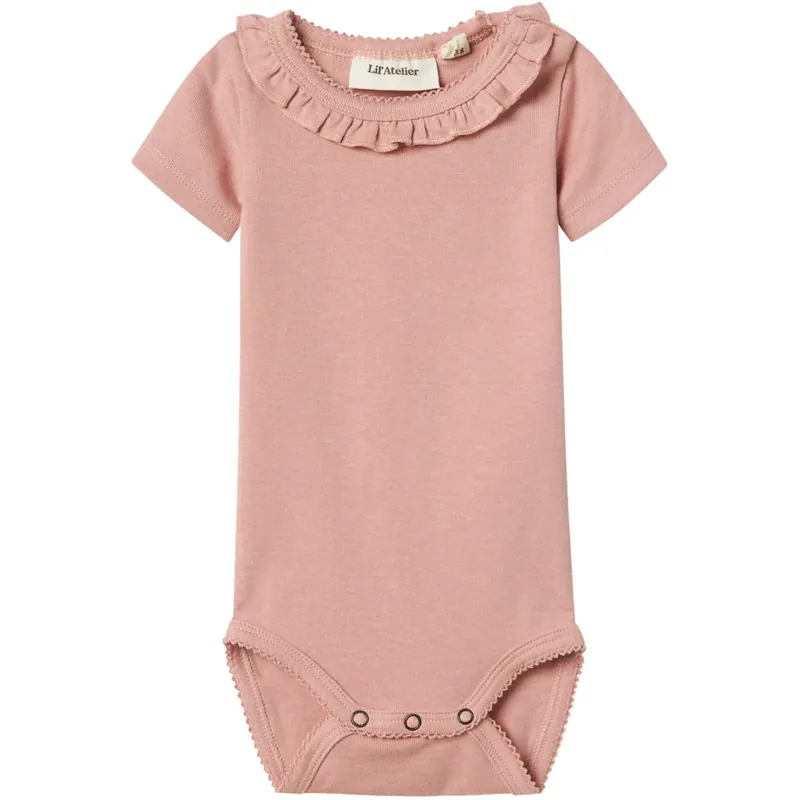 Lil‘Atelier Misty Rose Nbflalo Tem Ss Slim Body Lil Utförsäljning