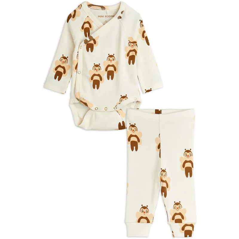 I lager Mini Rodini Offwhite Bees AOP Nb Baby Set