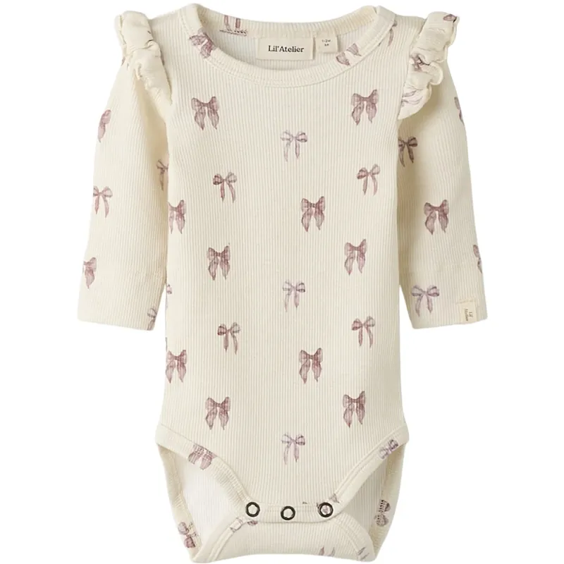 Lil‘Atelier Turtledove Bow Nbfgavo Eko Ls Slim Body Lil Noos Köp online