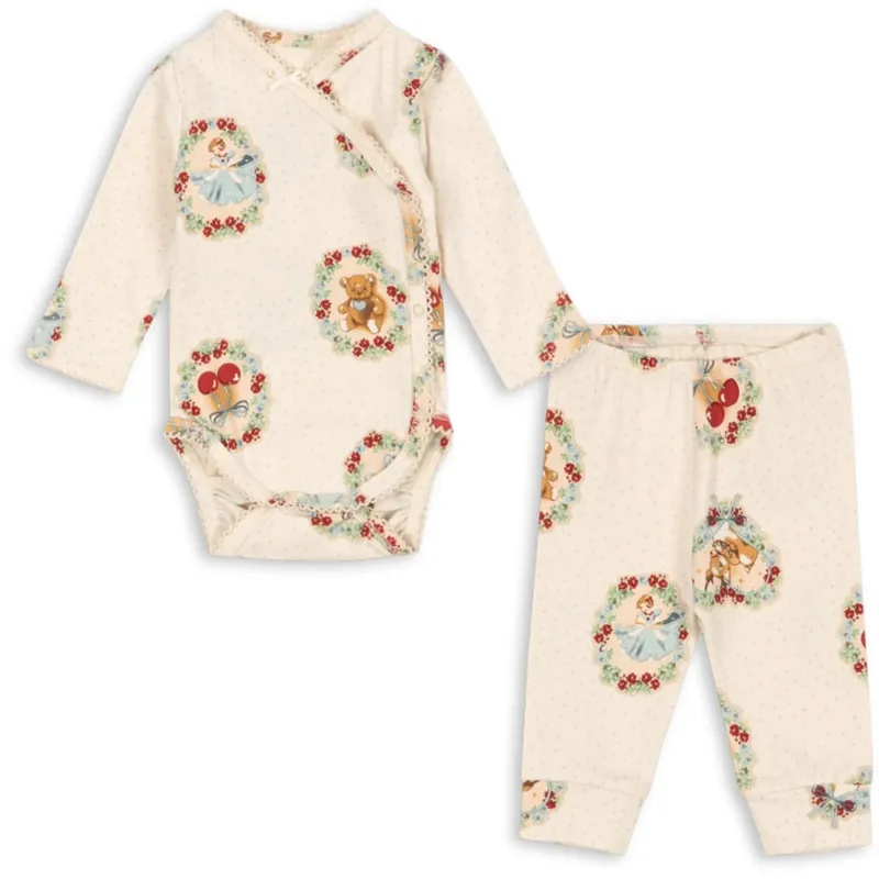 Extra rabatt Konges Sløjd Deer Diary Basic Newborn Sett Gots