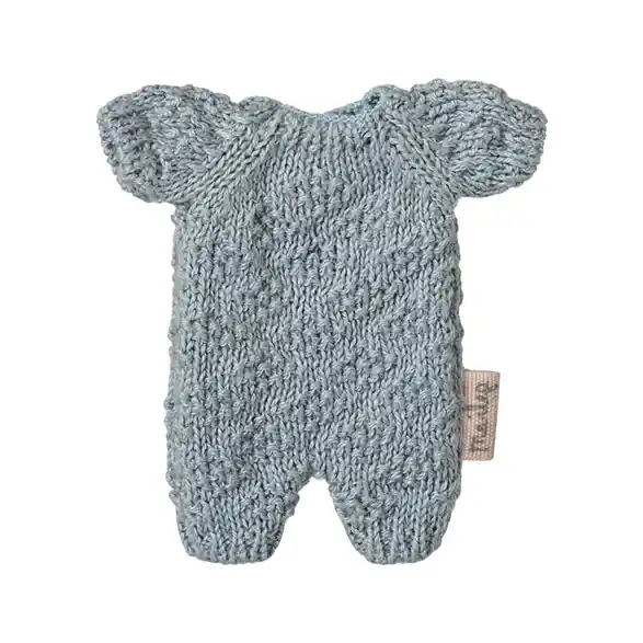 Maileg Knitted suit micro, blue Kampanj