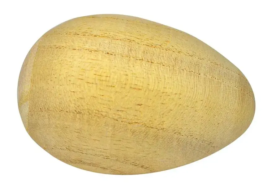 Äggskallra av trä Populär